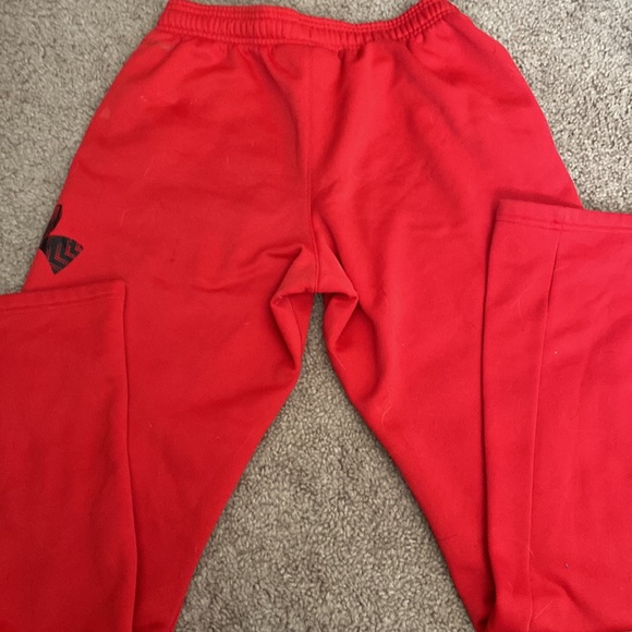 Red under armor sweat pants - Picture 3 of 3